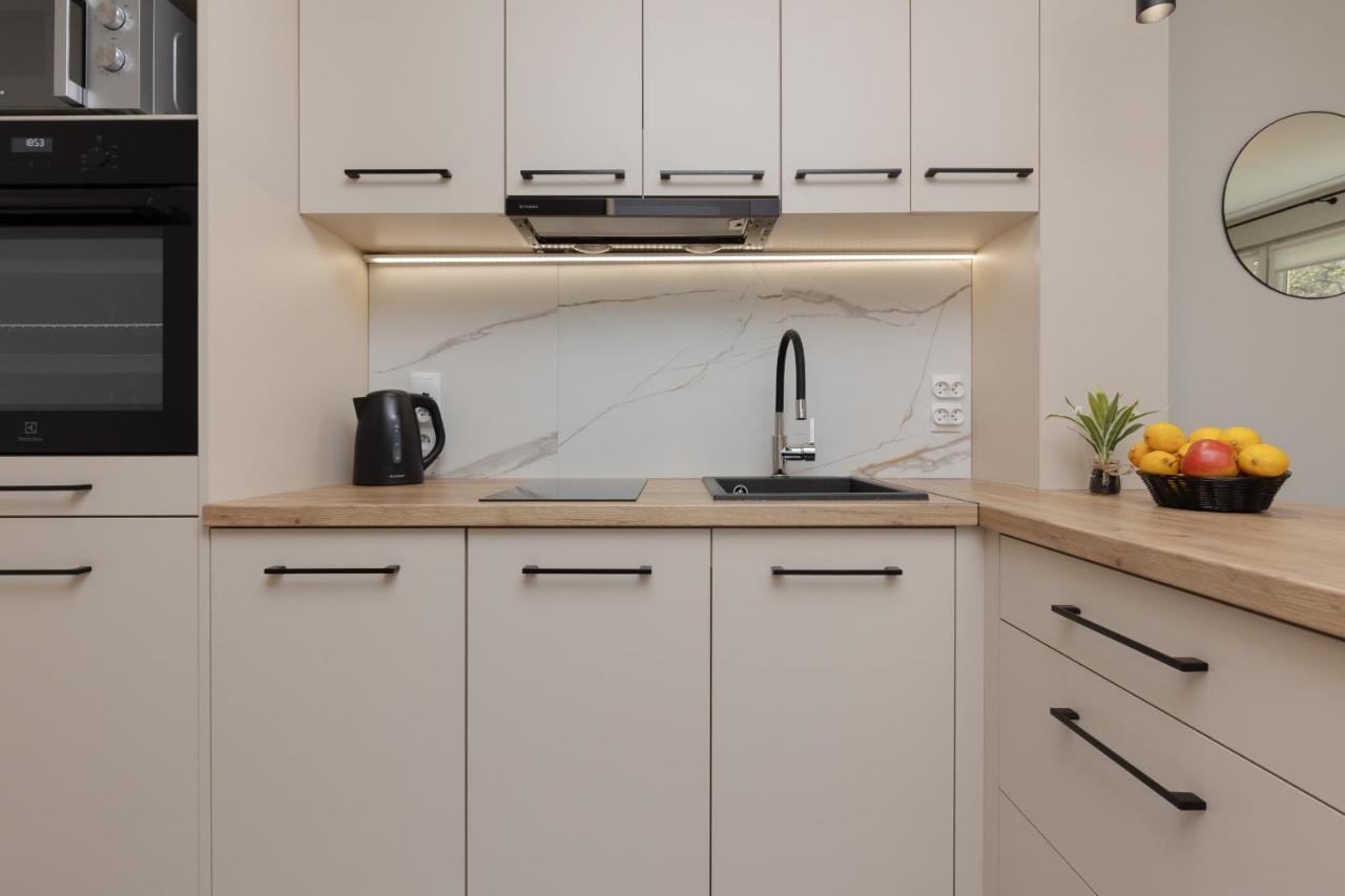 Aleja Jana Pawla II Studio Warsaw By Noclegi Renters Extérieur photo