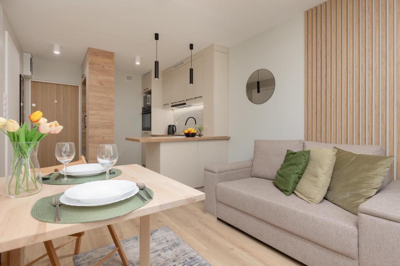 Aleja Jana Pawla II Studio Warsaw By Noclegi Renters Extérieur photo