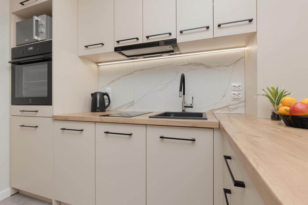 Aleja Jana Pawla II Studio Warsaw By Noclegi Renters Extérieur photo