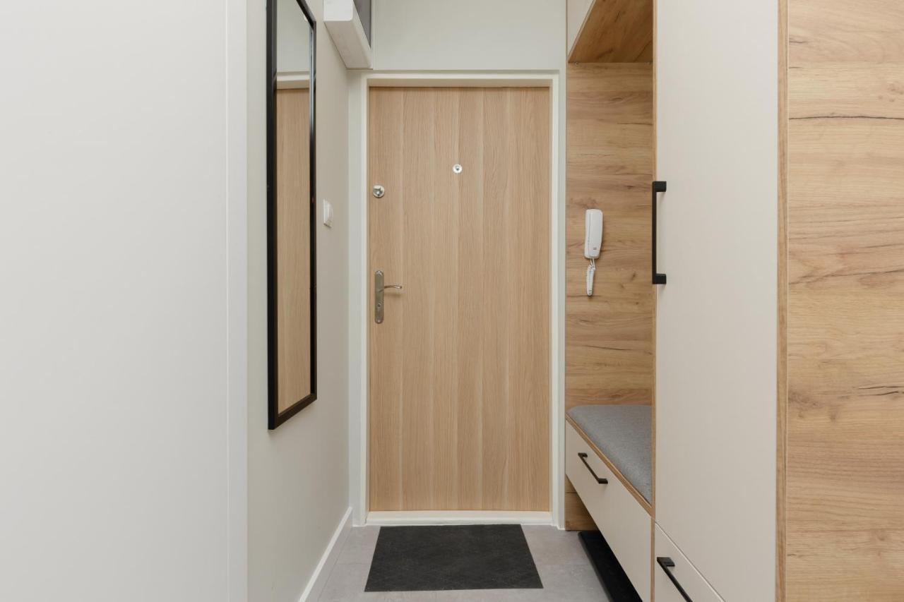 Aleja Jana Pawla II Studio Warsaw By Noclegi Renters Extérieur photo